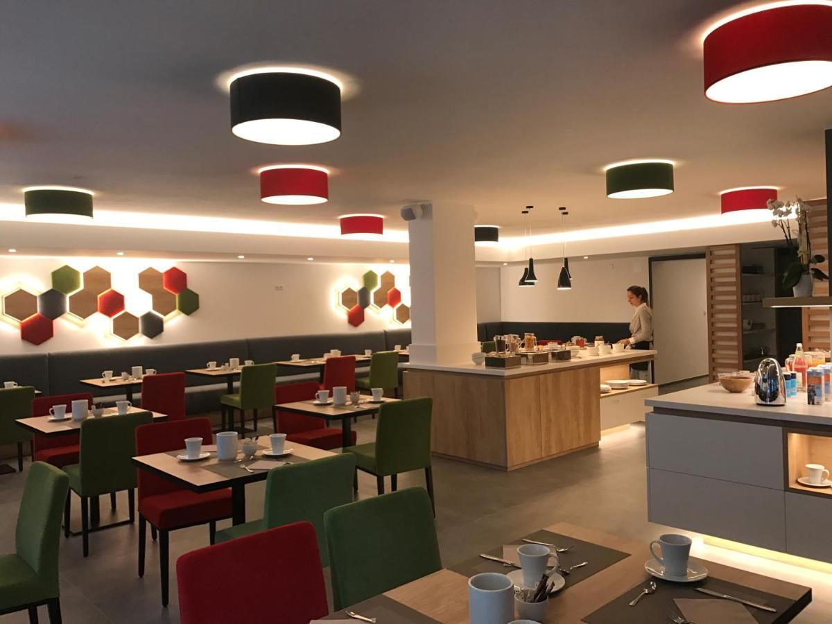 Tourist Hotel Бресаноне Екстериор снимка