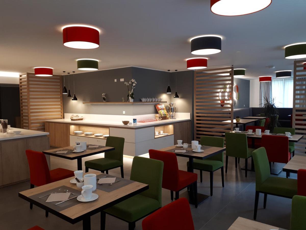 Tourist Hotel Бресаноне Екстериор снимка