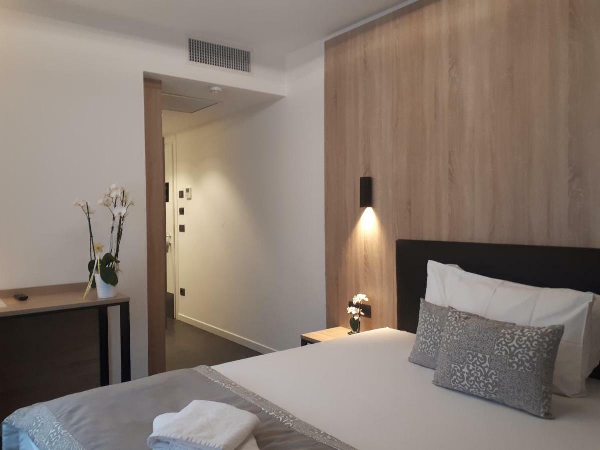 Tourist Hotel Бресаноне Екстериор снимка